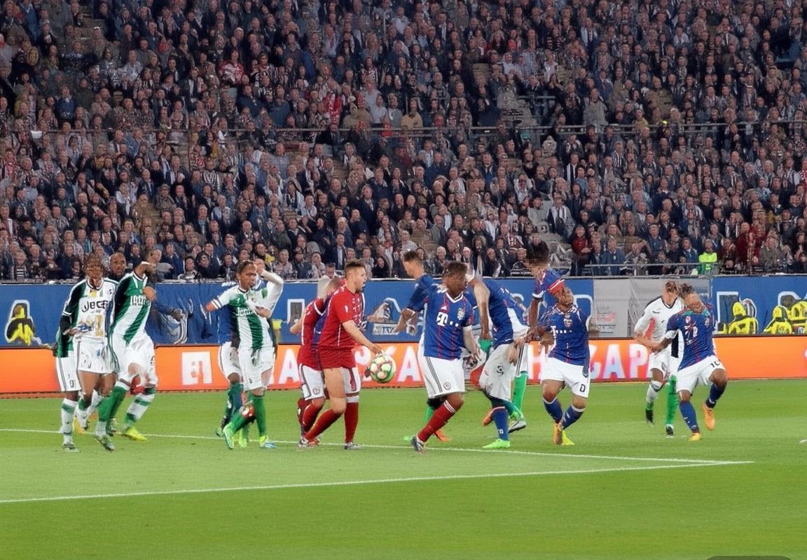 尤文图斯VS拜仁慕尼黑友谊赛：精彩对决与战术解析