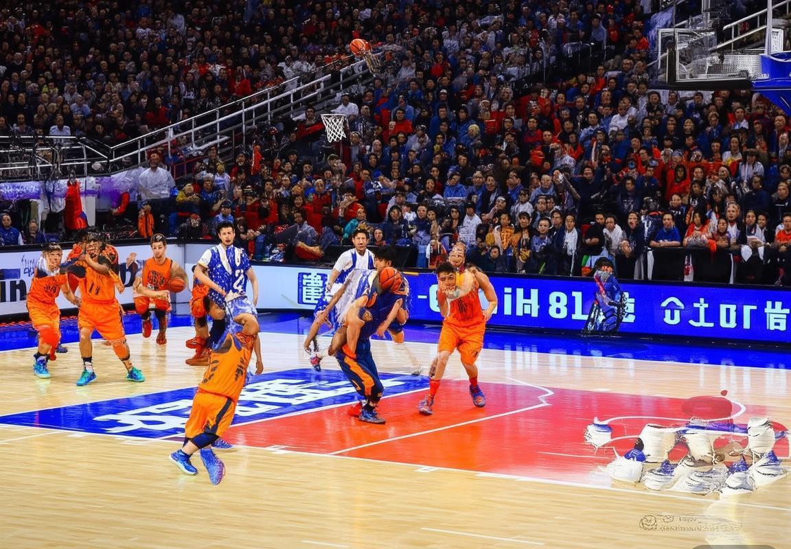 2019 CBA季后赛粤吉对决：易建联领广东队胜吉林，激情对决回顾